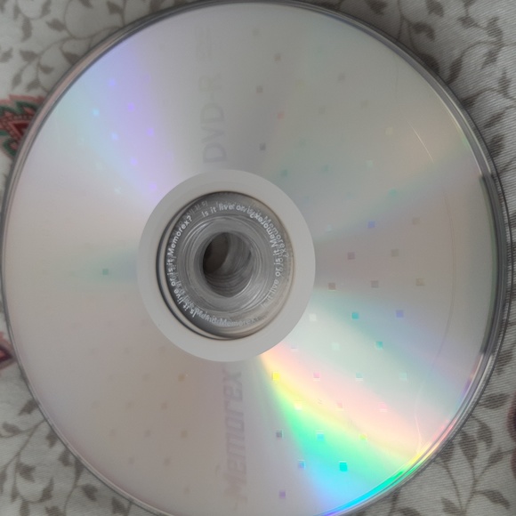 Memorex Bundle CD R, CD RW, DVD R and CD/DVD Sleeves - Picture 3 of 5